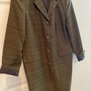 Blazer olive green with mix colors lines extra long & pockets, silk lining